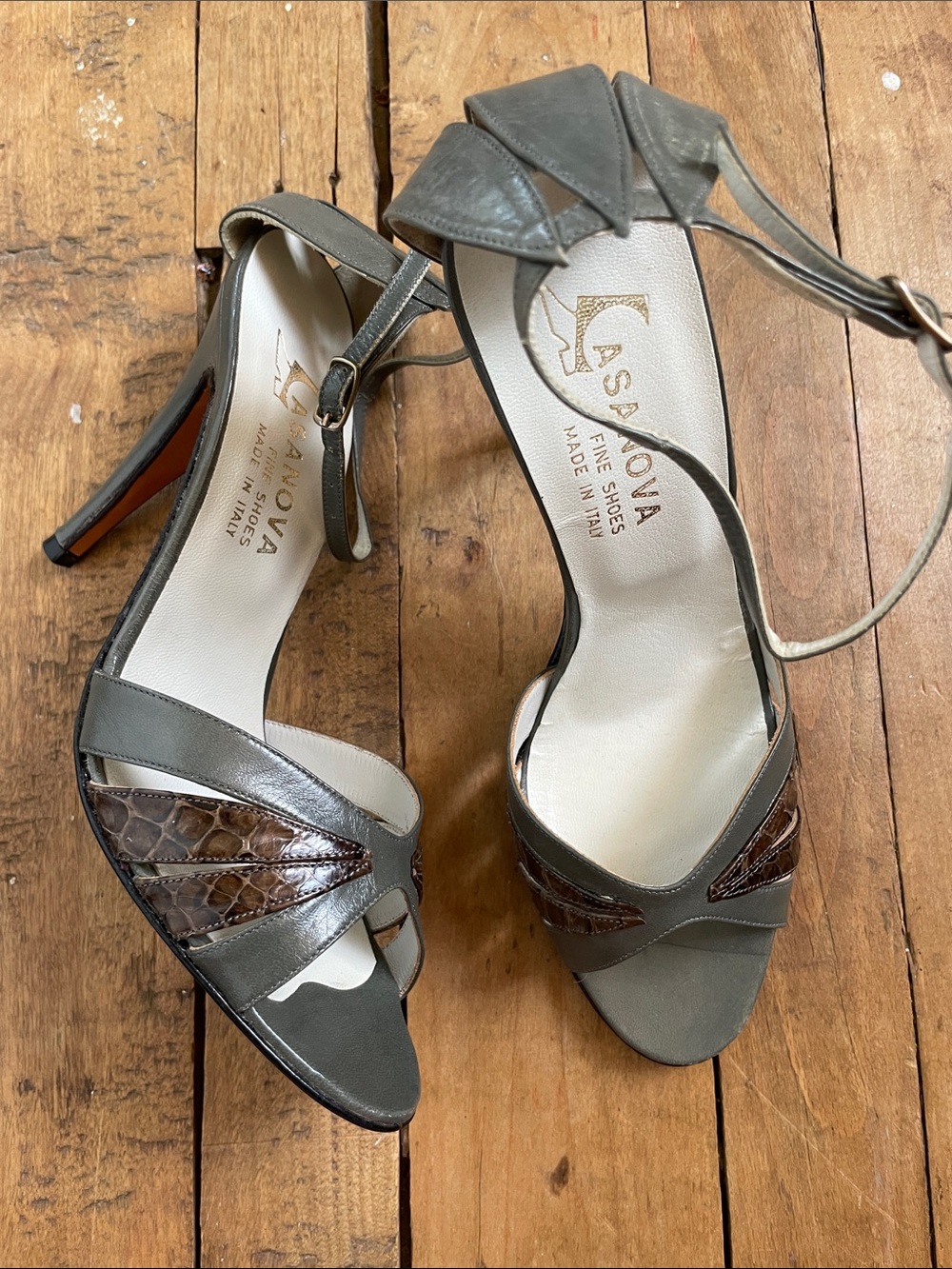 New VINTAGE Gray Leather & Brown Snake-Print Heel Sandals